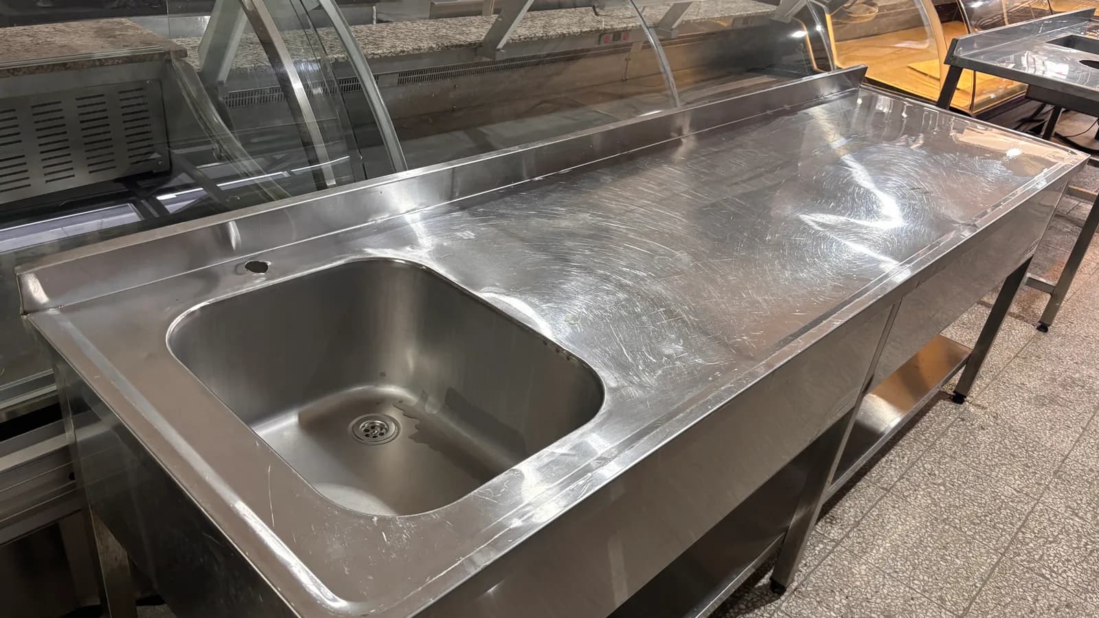 245 CM AYAK TABANLI 304 KROM PASLANMAZ TEKLİ SOLDAN EVİYE